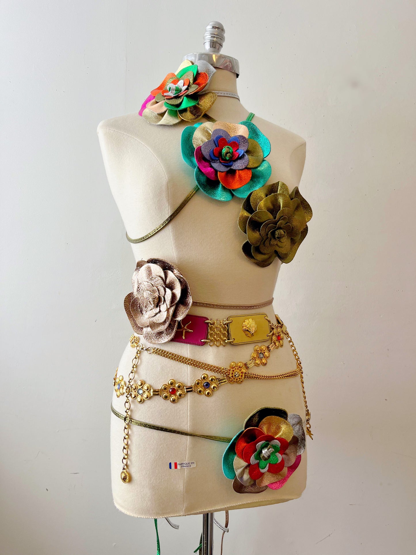 Artisan Rosette Leather Belt- Multicolored