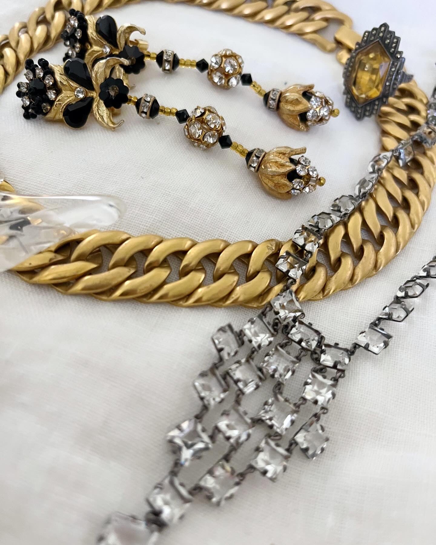 Art Deco Crystal Drop Necklace