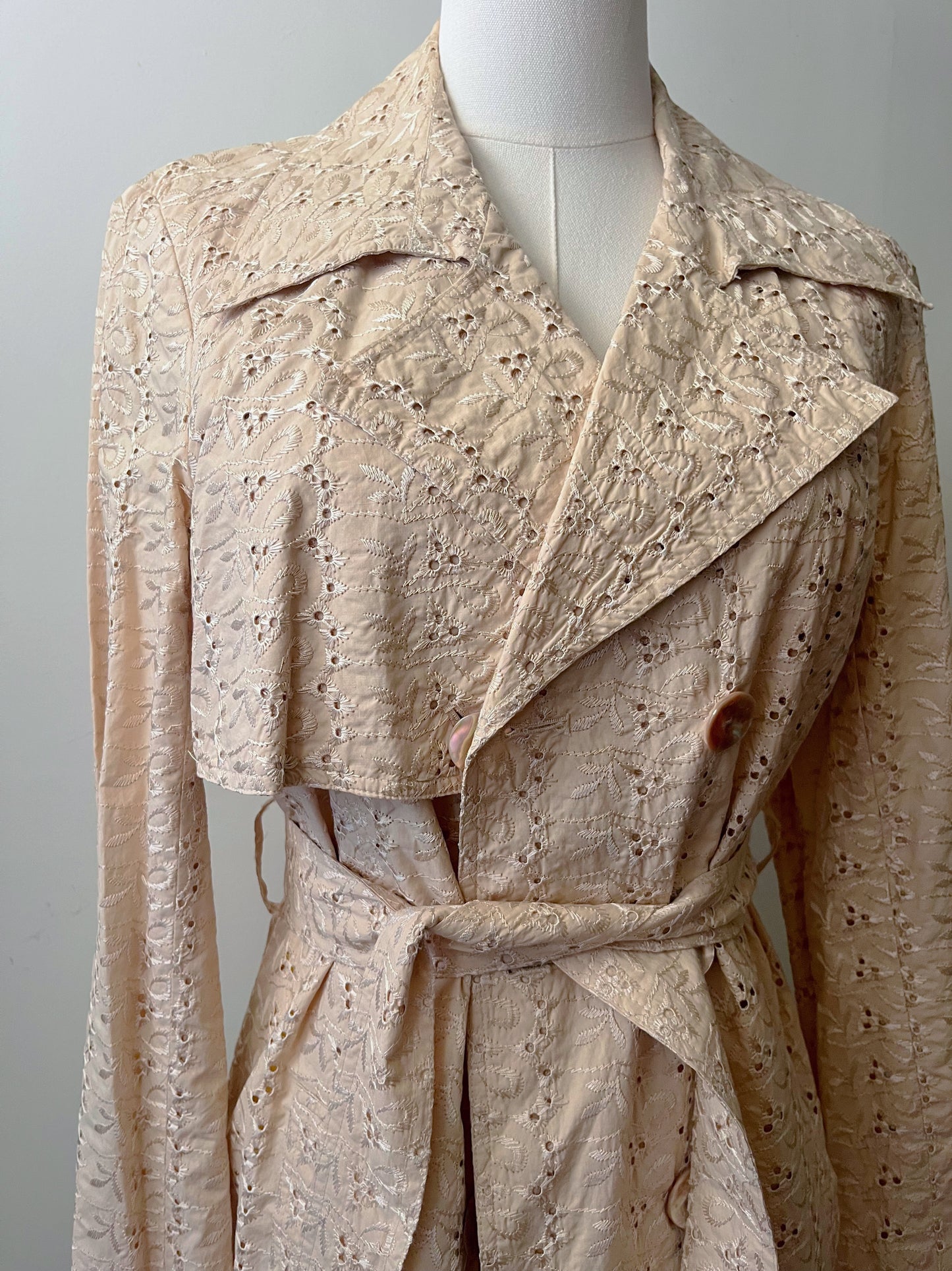 Milk Tea Eyelet Trench Coat Jacket| S/M