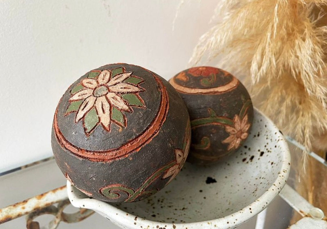 Hand Painted Pottery Decorative Balls