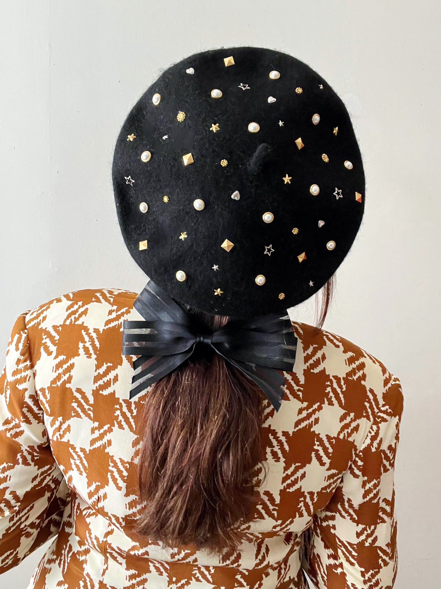 Charms Stud Pop Beret- Jet Black