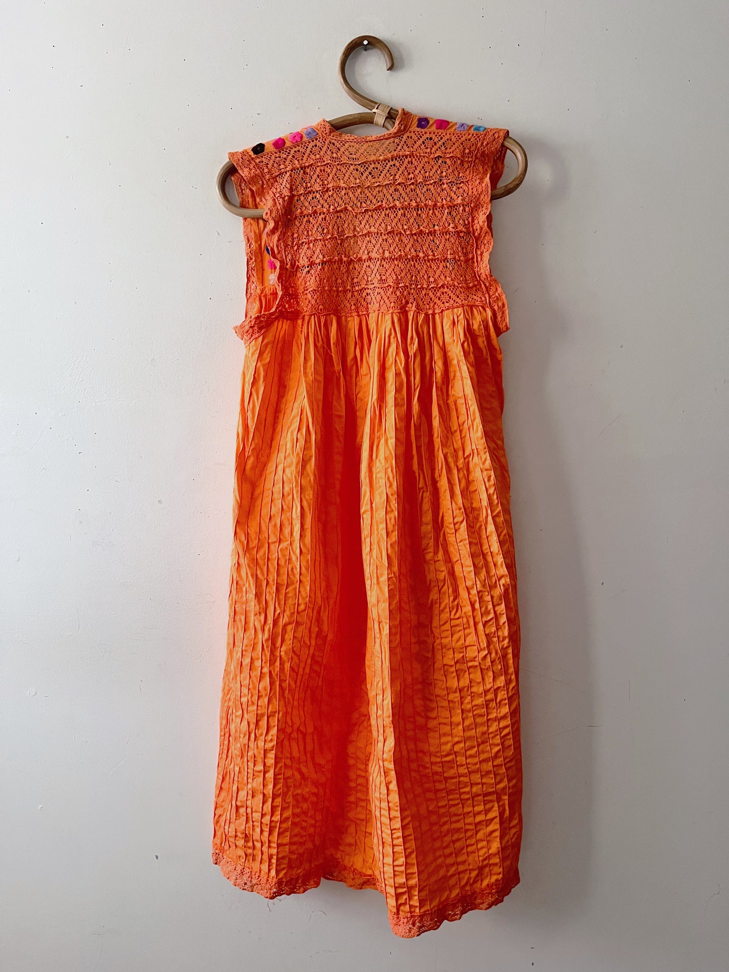 Embroidered Pin Tuck Tunic Dress| M/L