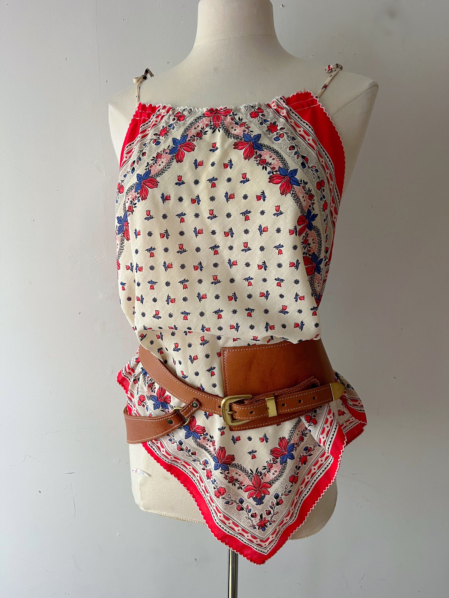 Bandana Print Handkerchief Hem Cami Top| M/L