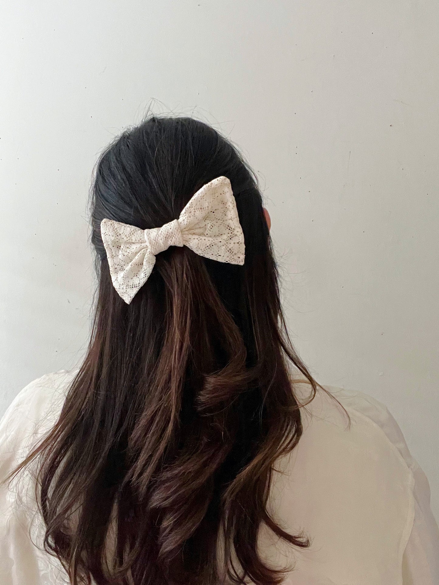 Adorn Cufflet & Hair Bow Set- Cream Lace