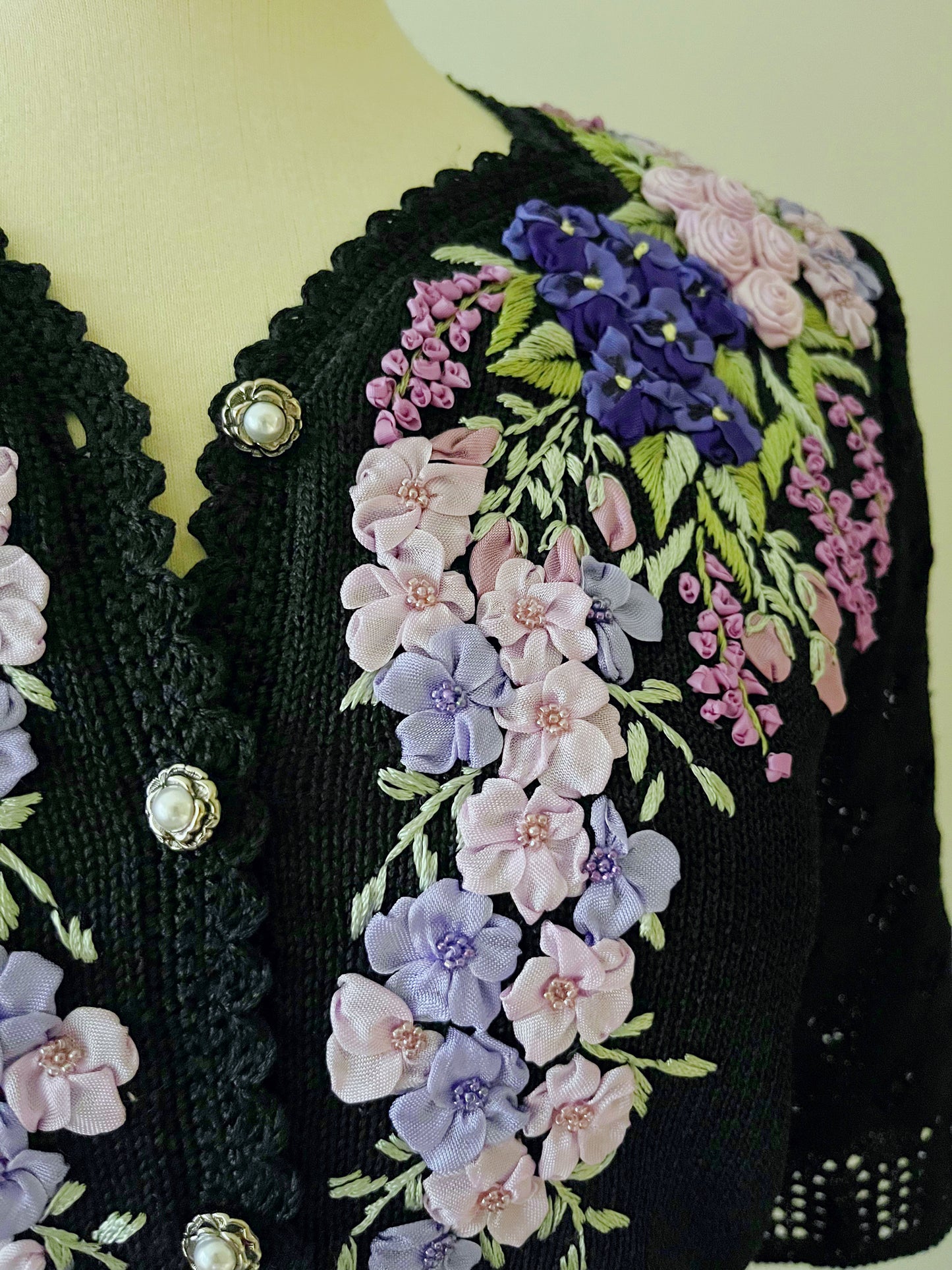 Embroidered Garden Knit Top| M/L