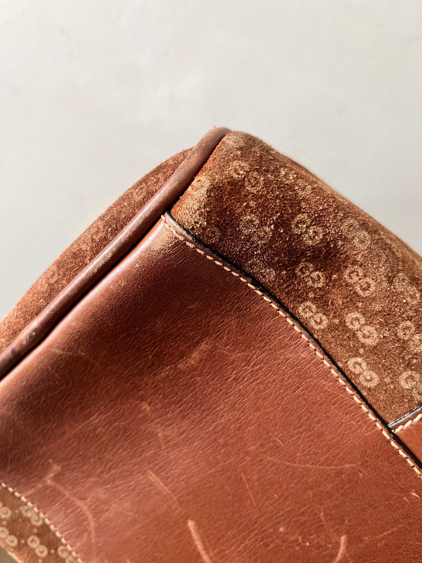 Gucci Suede Boston Handbag Purse