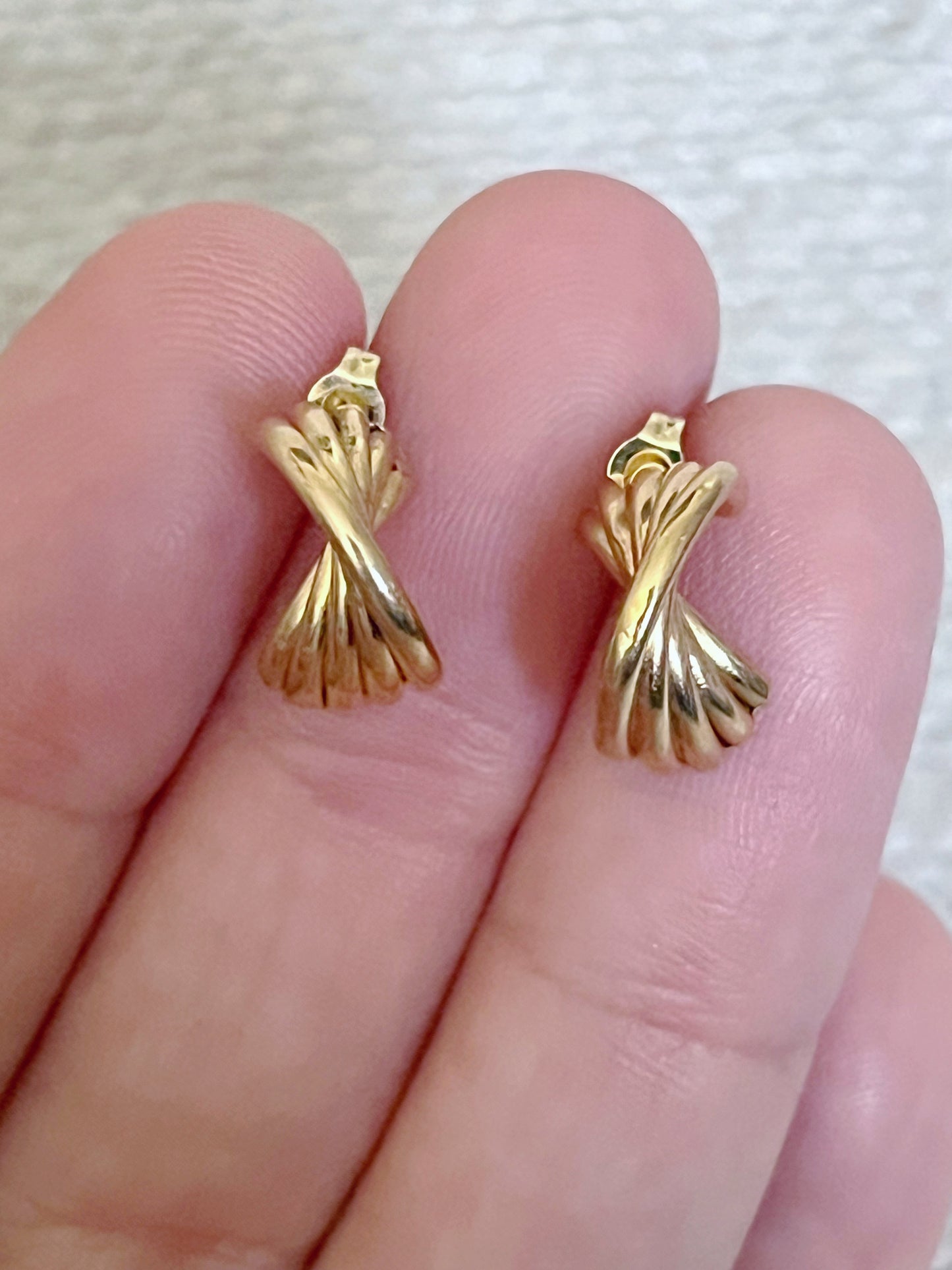 Fan Bow Earrings