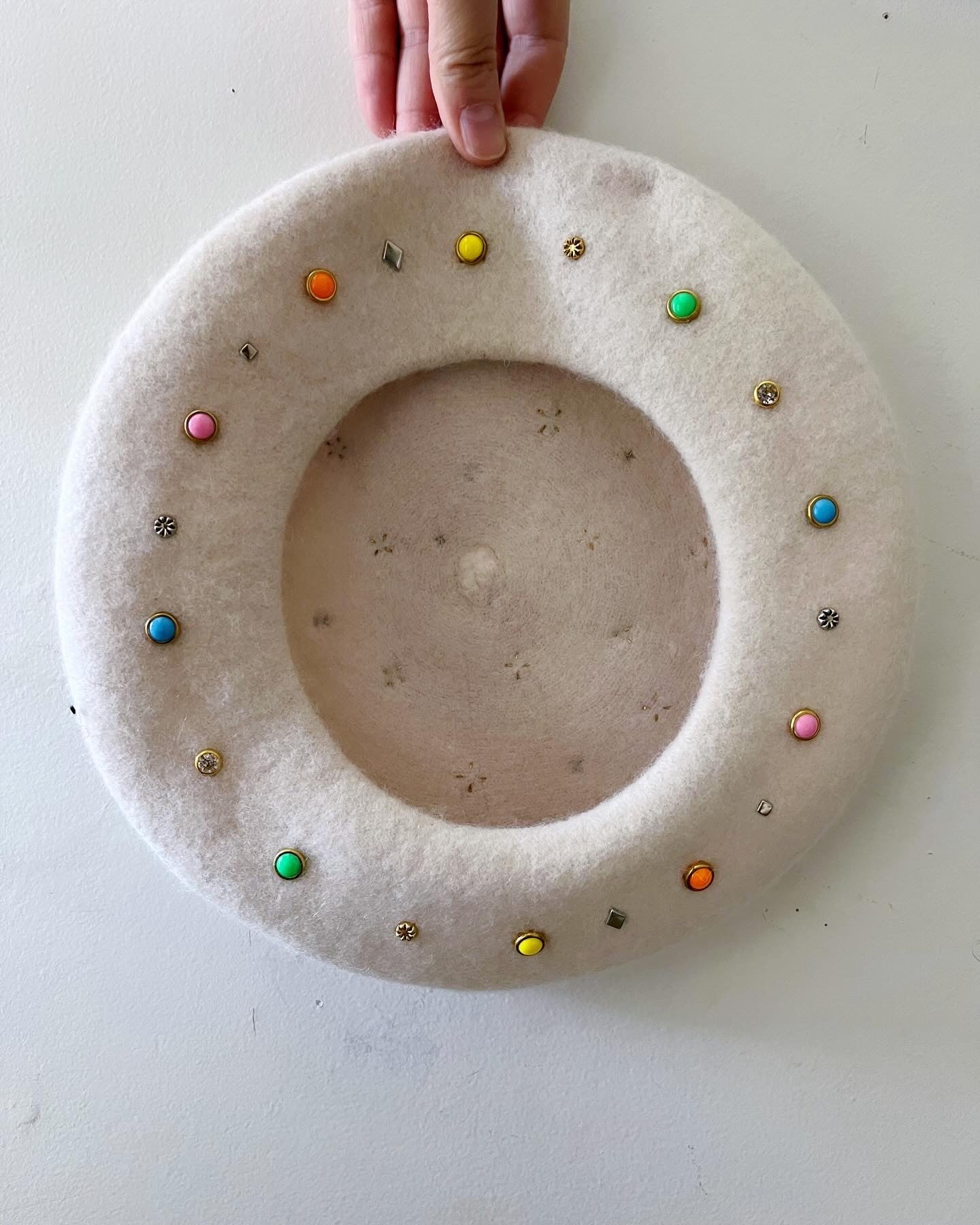 Lucky Charms Stud Pop Beret- Milk