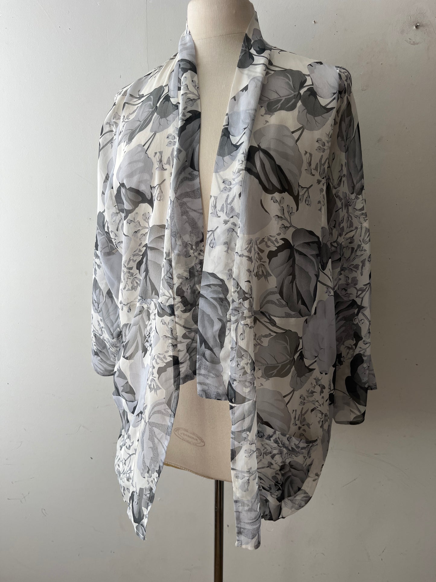 Grey Floral Sheer Silk Wrap Kimono| One Size