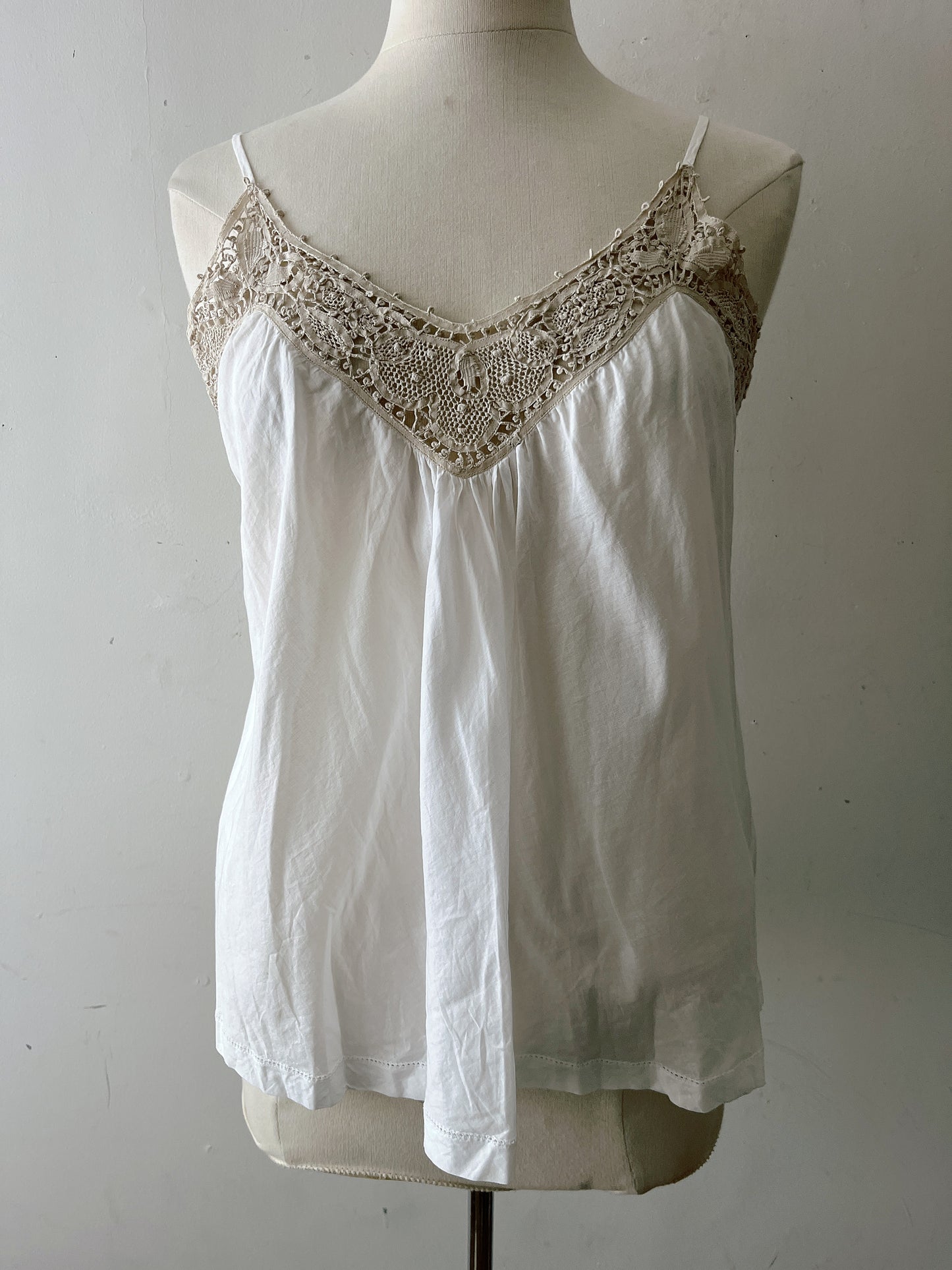 Sal May White Cotton Crochet Lace Tank| Medium