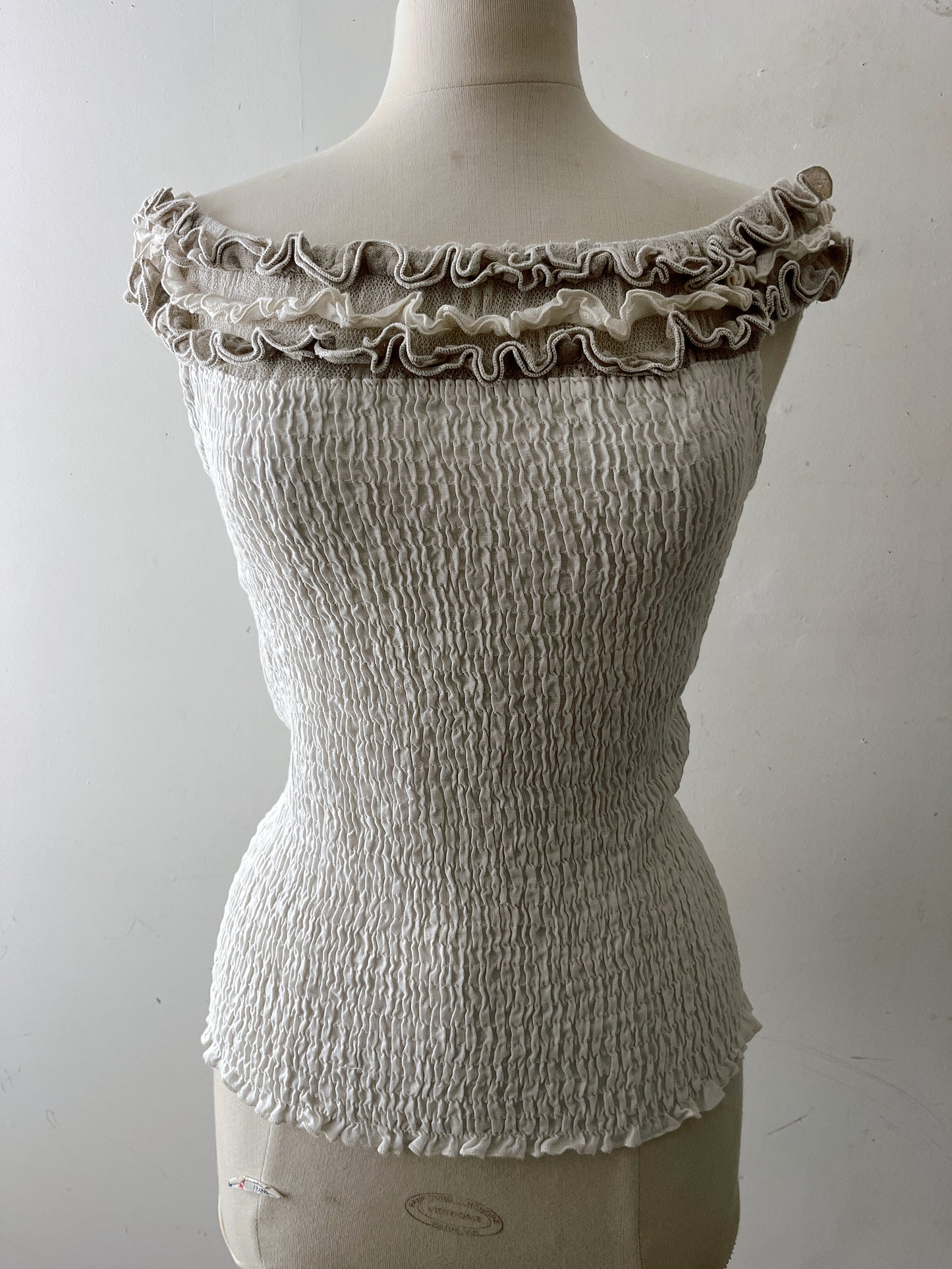 Mastro Moda Cream Linen Smocked Ruffle Top| M/L