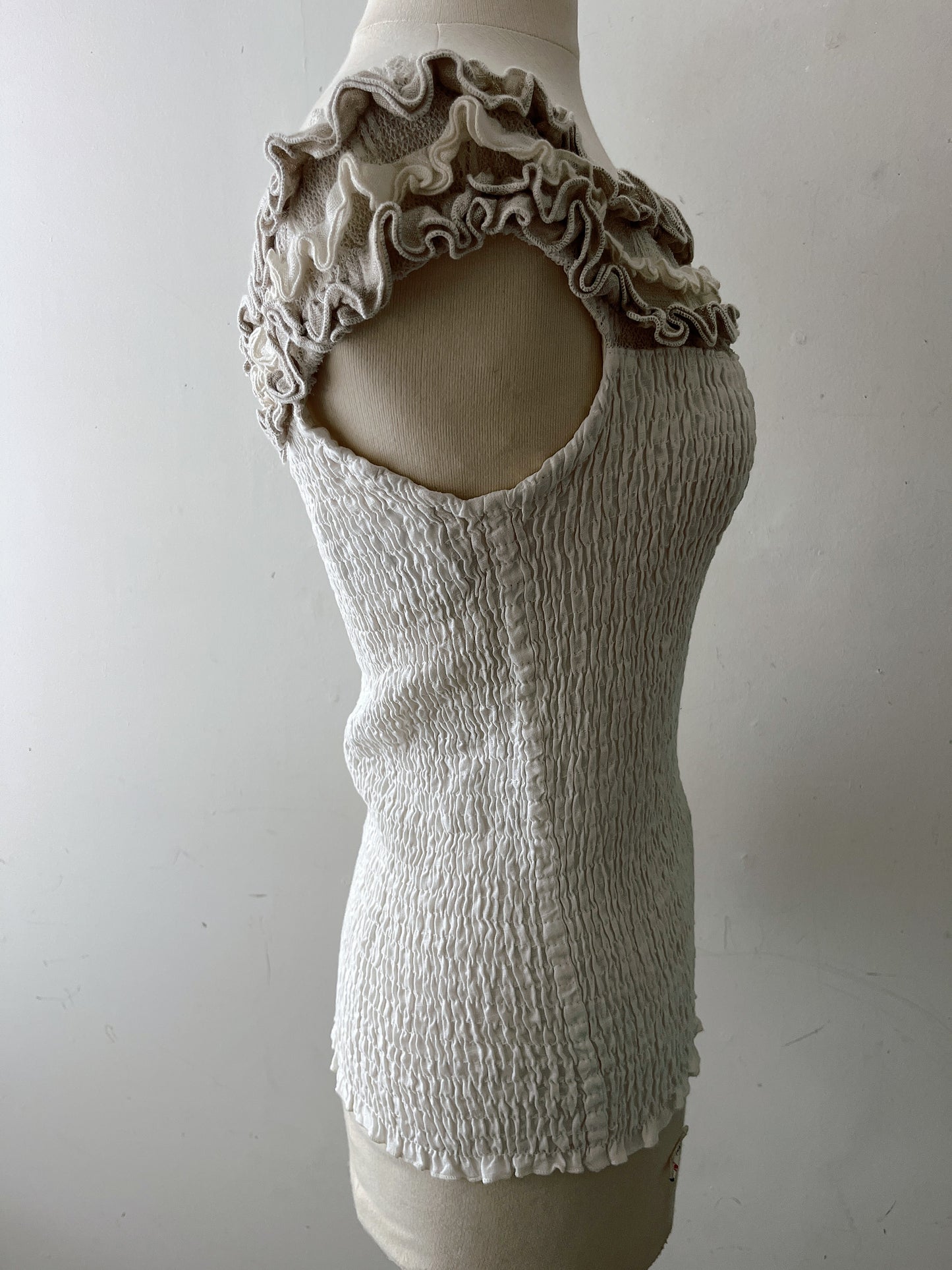 Mastro Moda Cream Linen Smocked Ruffle Top| M/L
