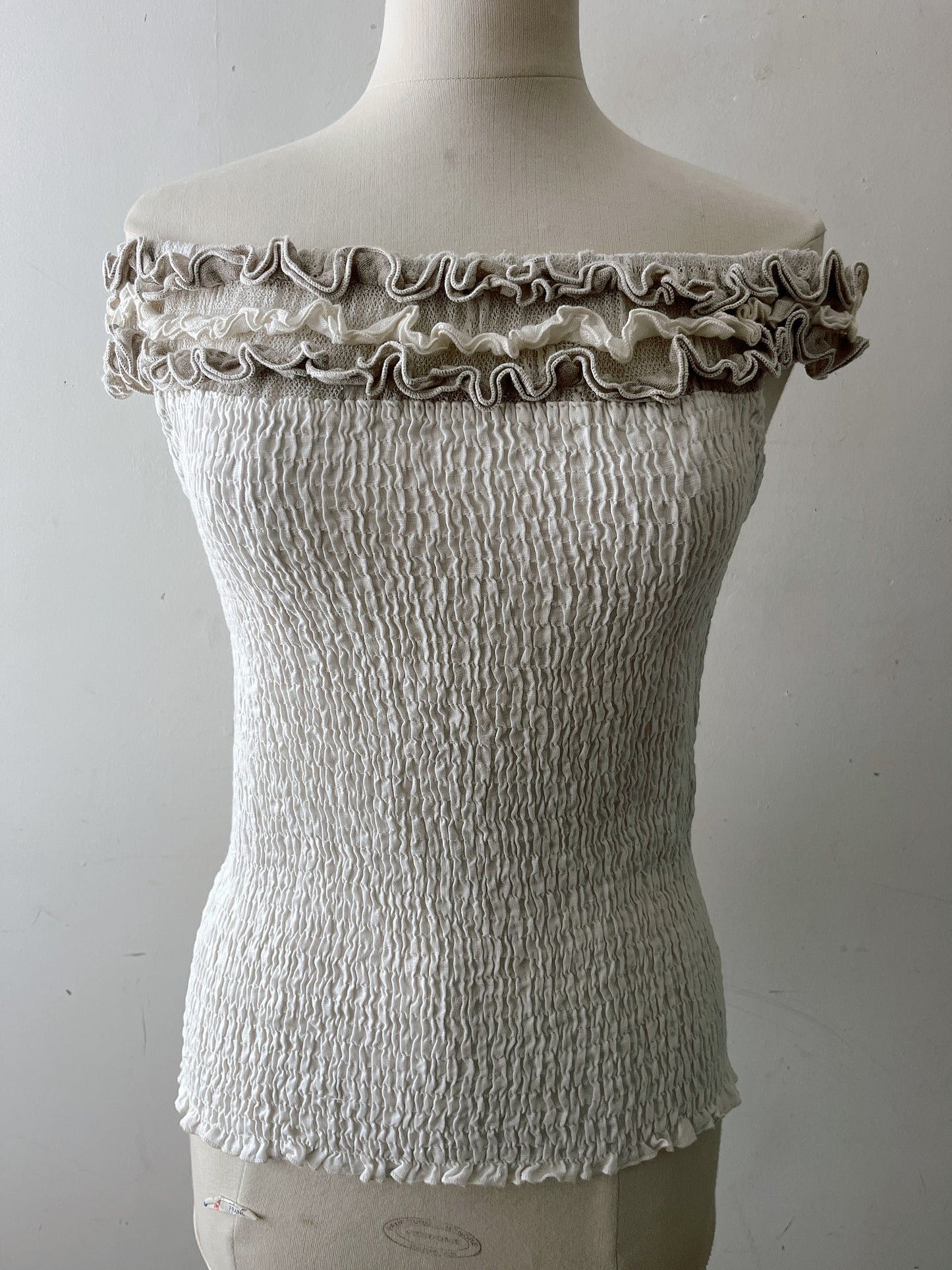 Mastro Moda Cream Linen Smocked Ruffle Top| M/L