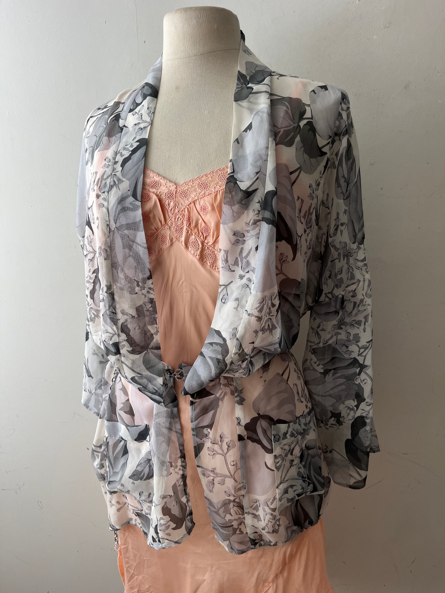 Grey Floral Sheer Silk Wrap Kimono| One Size
