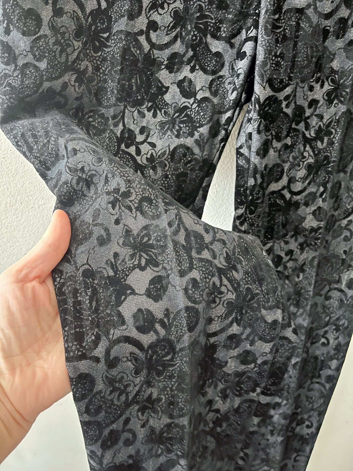 Tark Euro Paisley Velour Denim Pants| Small