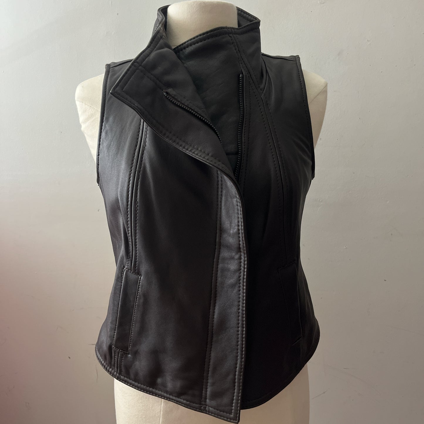 High Neck Leather Zip Vest| Medium