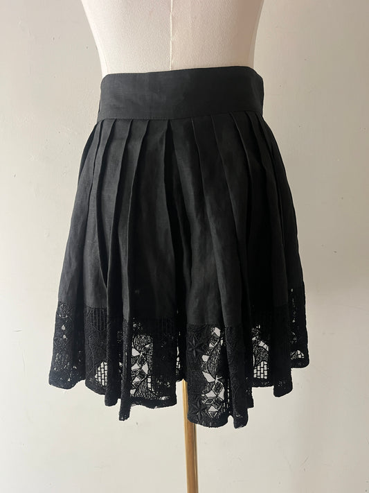 Versus by Gianni Versace Black Linen & Lace Pleated Mini Skort | Size S