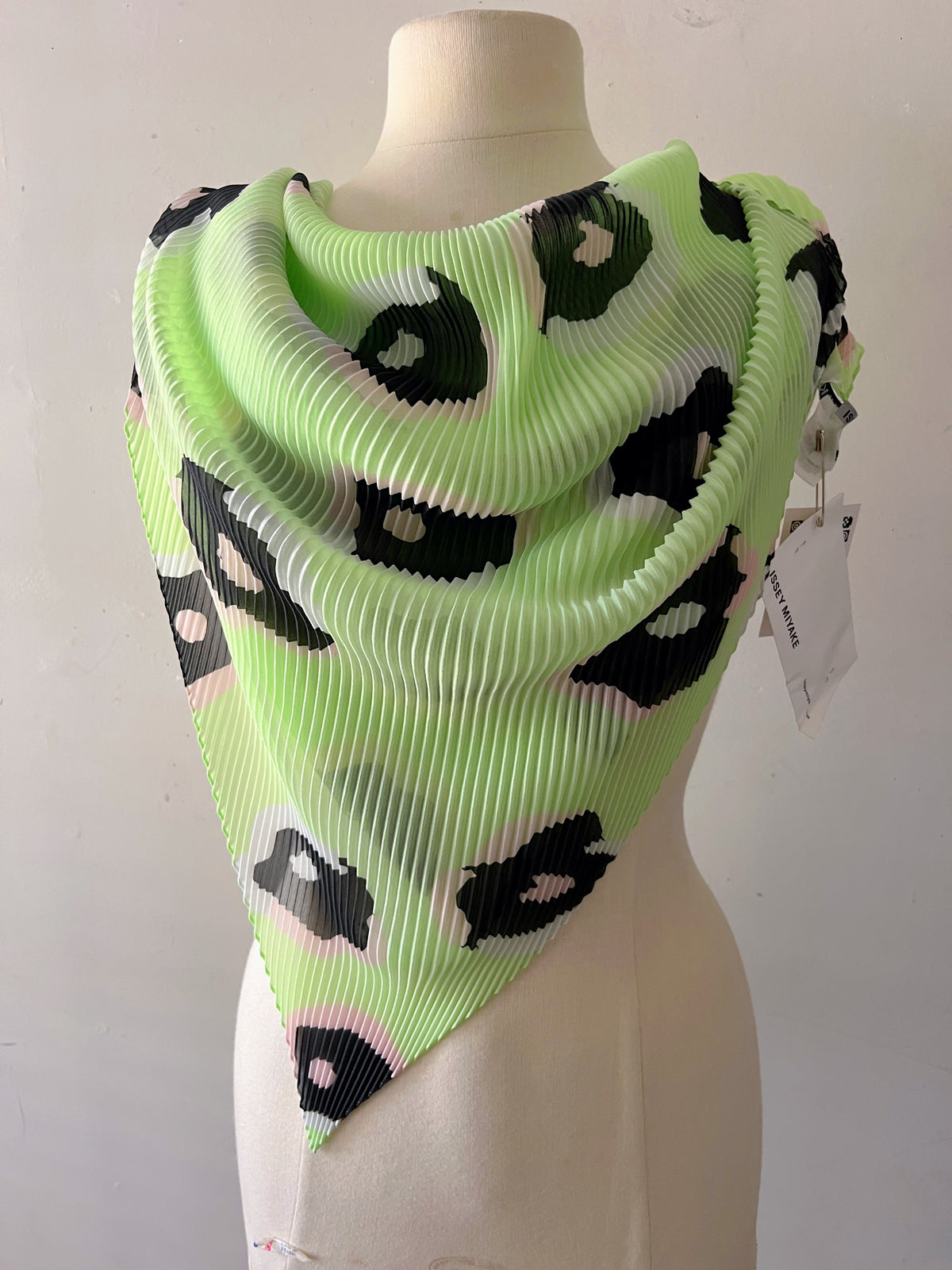 Issey Miyake Pleated Floral Vereve Scarf