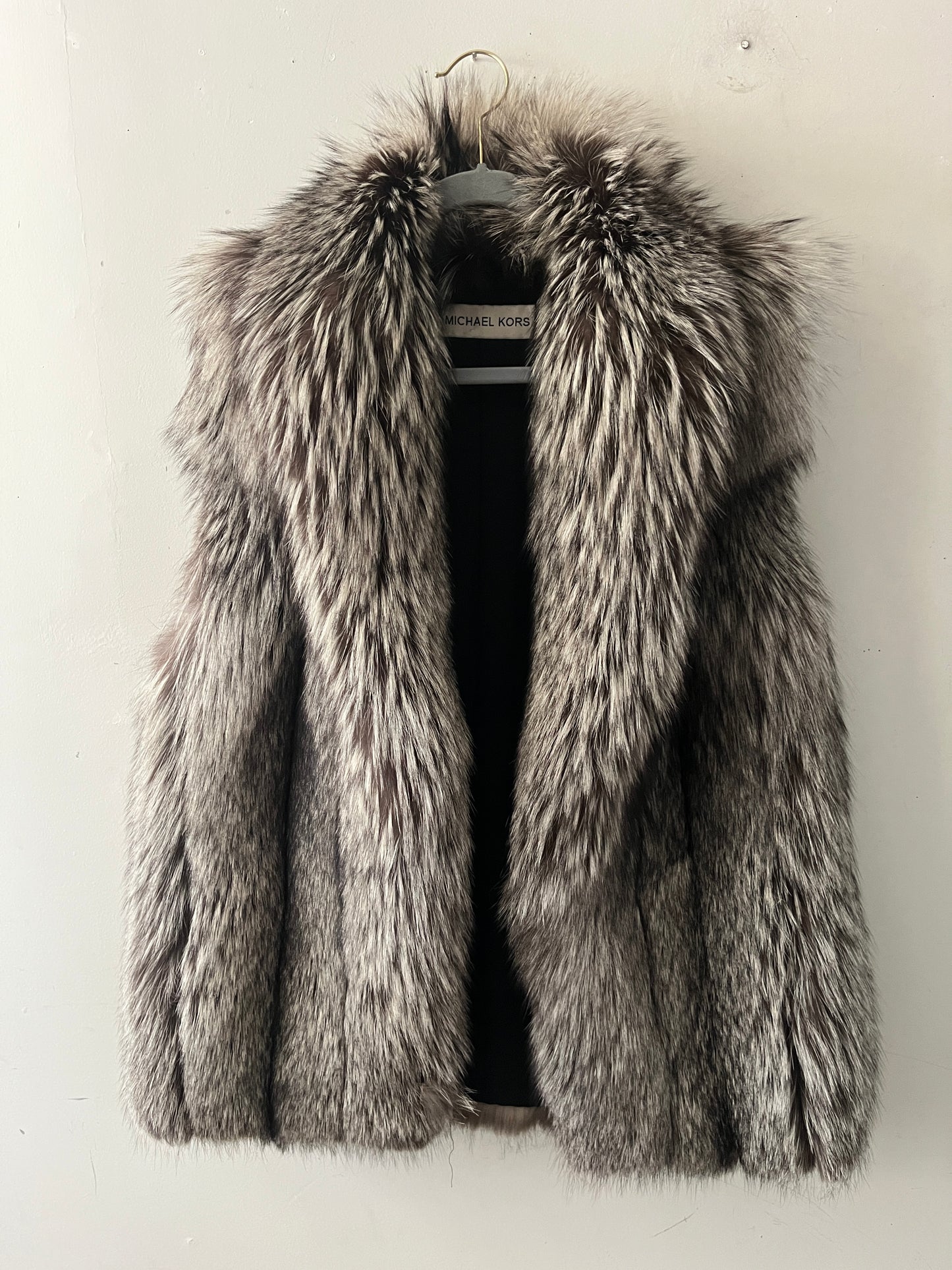 Michael Kors Silver Fox Fur Sleeveless Vest| M/L