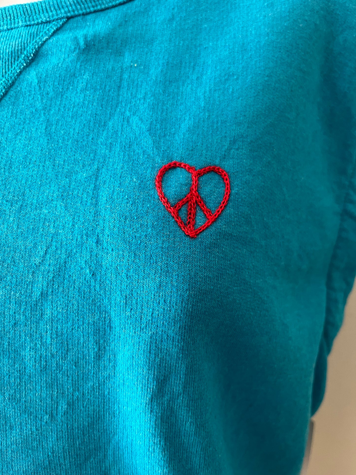 Embroidered Modern Crew Sweat Top Turquoise & Red| M/L