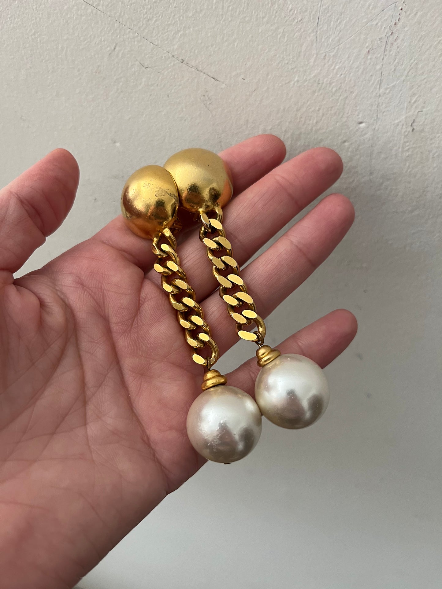 Curb Link Pearl Clip On Earrings