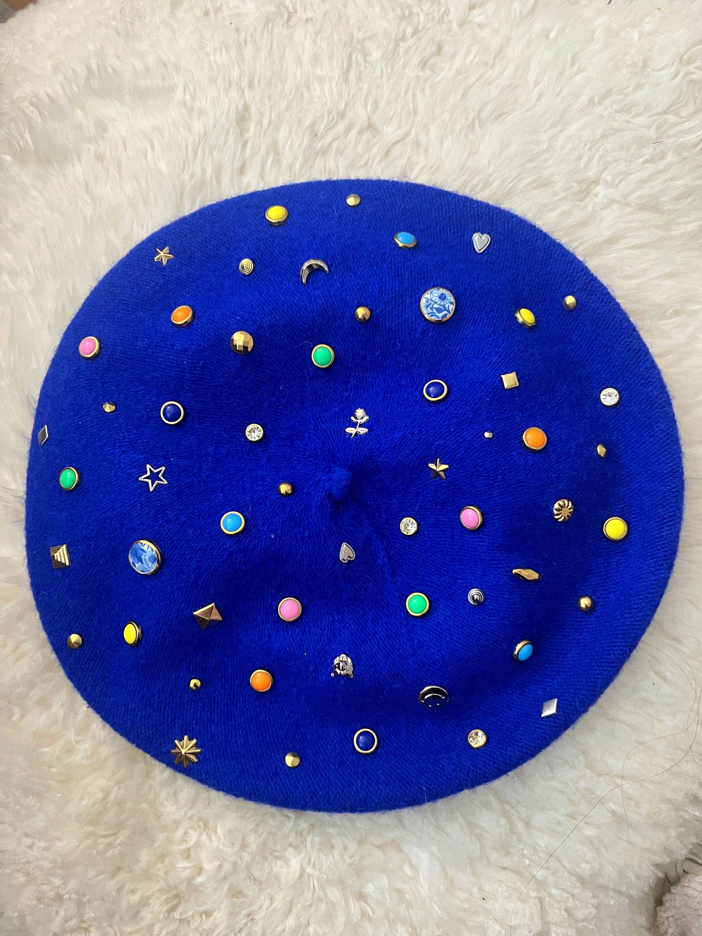 Lucky Charms Stud Pop Beret- Royal Blue